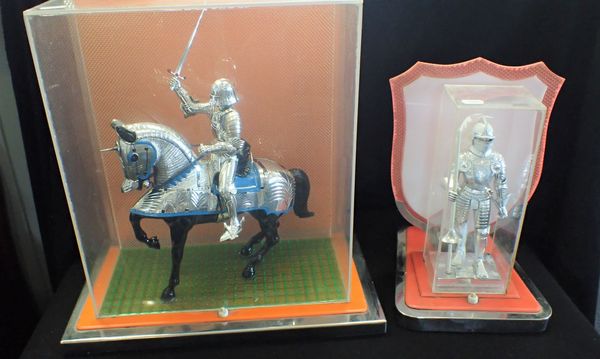 TWO KITSCH LAMPS, FORMED AS  KNIGHTS, CASED