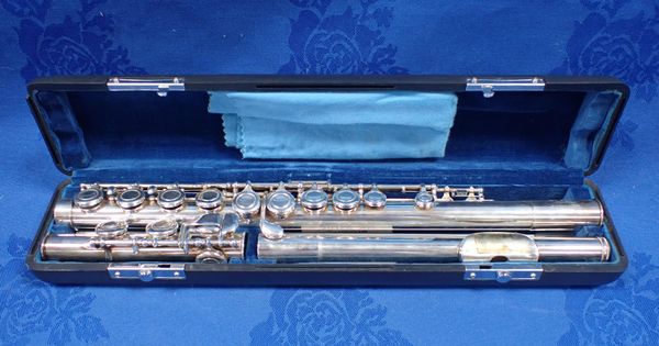 A CASED PEARL FLUTE