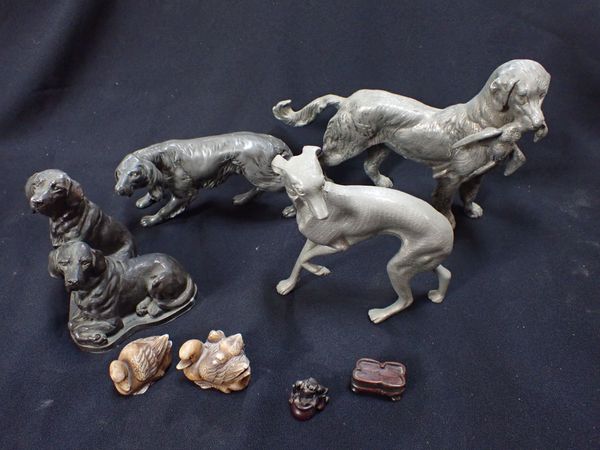 A COLLECTION OF SPORTING DOGS, IN VARIOUS CAST METALS