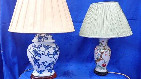 A TABLE LAMP, IN THE FORM OF A CHINESE VASE