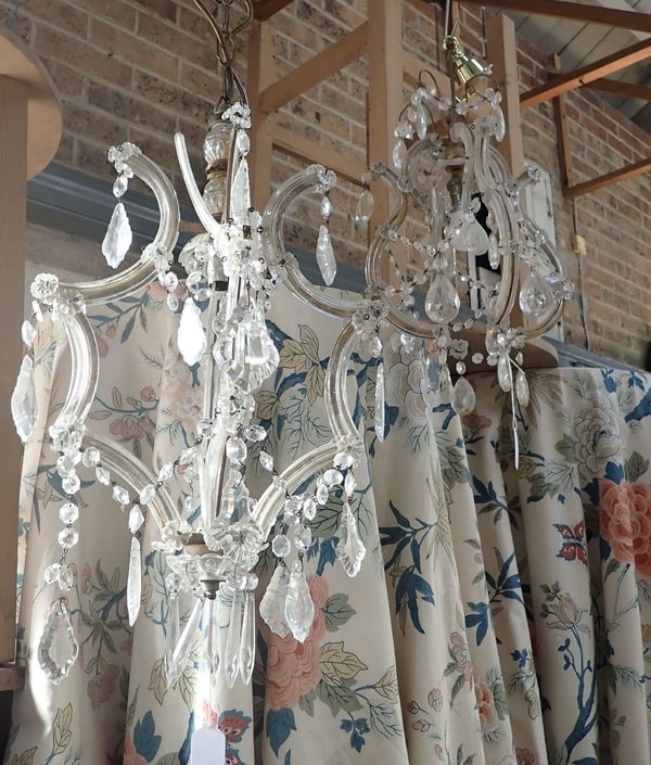 TWO VENETIAN STYLE CHANDELIERS, WITH PRISMATIC DROPS