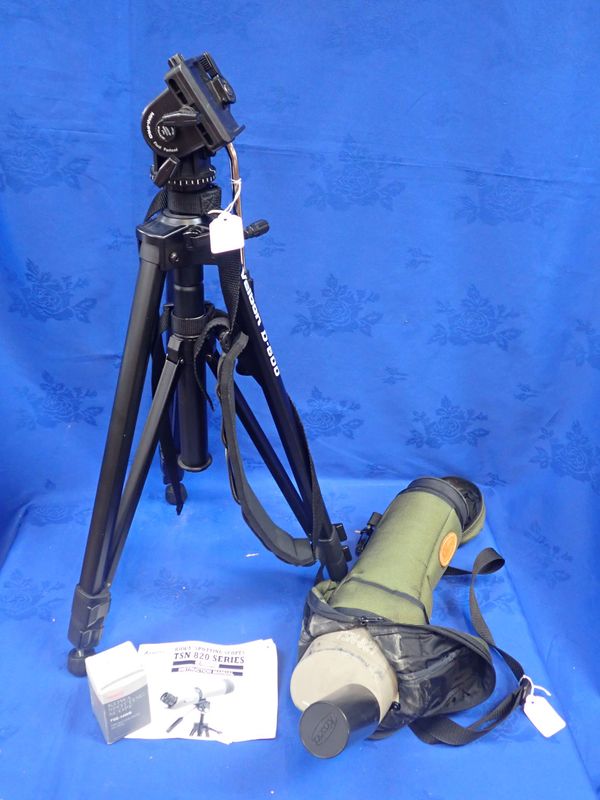 A KOWA SPOTTING SCOPE