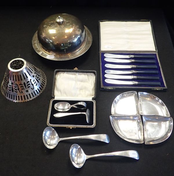 A SILVER FOOD PUSHER