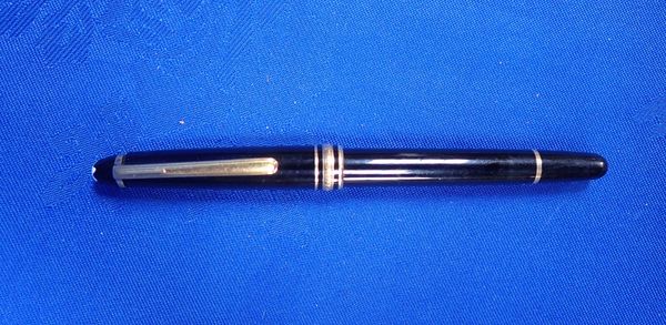 MONTBLANC MEISTERSTUCK BALL POINT PEN