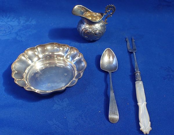 A MOTHER OF PEARL HANDLED SILVER PICKLE FORK