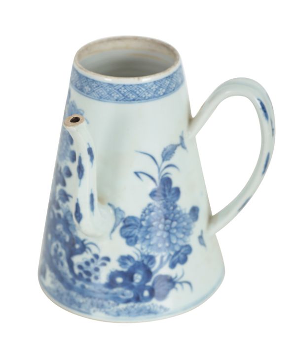 A CHINESE EXPORT BLUE AND WHITE COFFEE POT