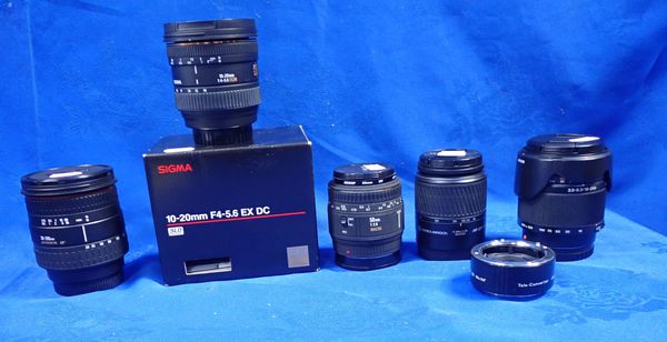 A GROUP OF MINOLTA FITTING LENS, MOSTLY SIGMA