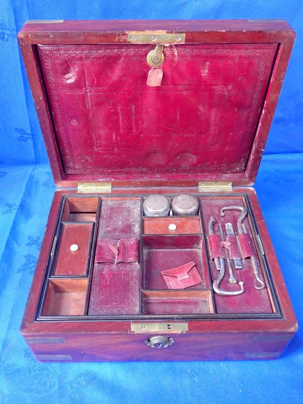 WOODEN WRITING BOX BELONGING TO SIR WILLIAM MILTON