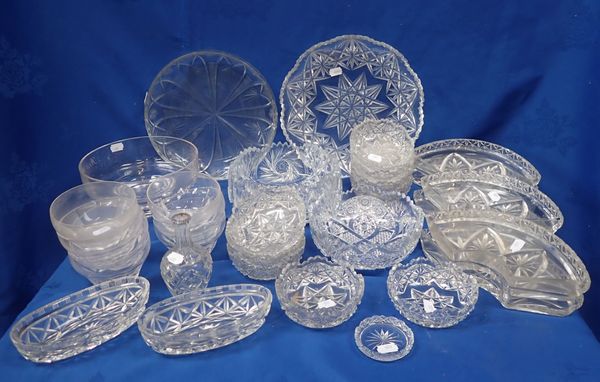 A COLLECTION OF CUT CRYSTAL BOWLS AND SERVING DISHES