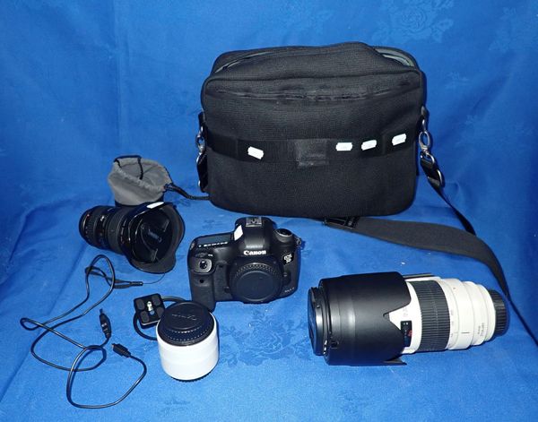 CANON EOS 5D MARK III DSLR WITH 70-200MM LENS