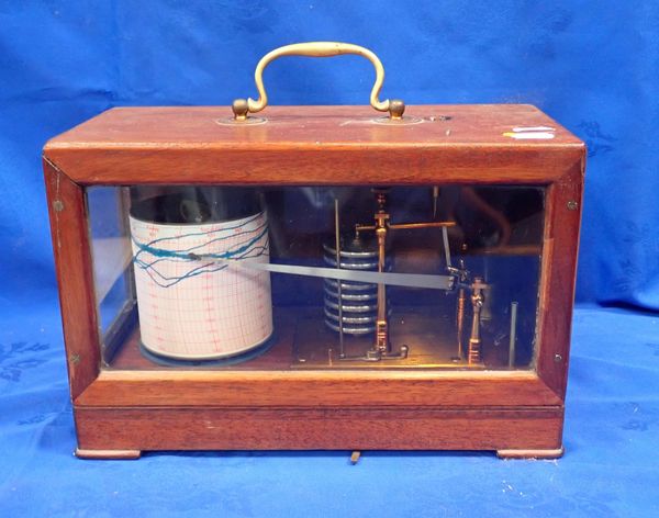 AN EARLY 20TH CENTURY BAROGRAPH