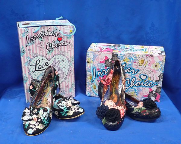 A PAIR OF 'IRREGULAR CHOICE' SHOES 'BLACK FLORAL', SIZE 41