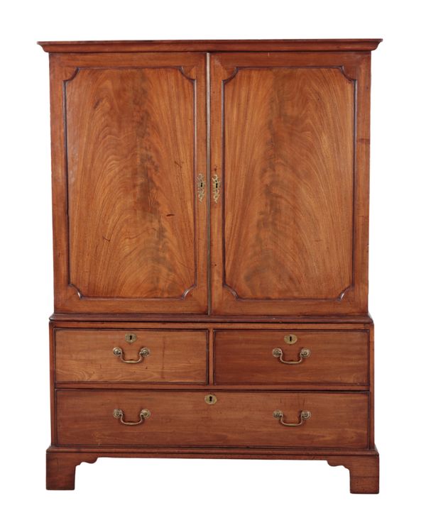 A GEORGE III MAHOGANY LINEN PRESS