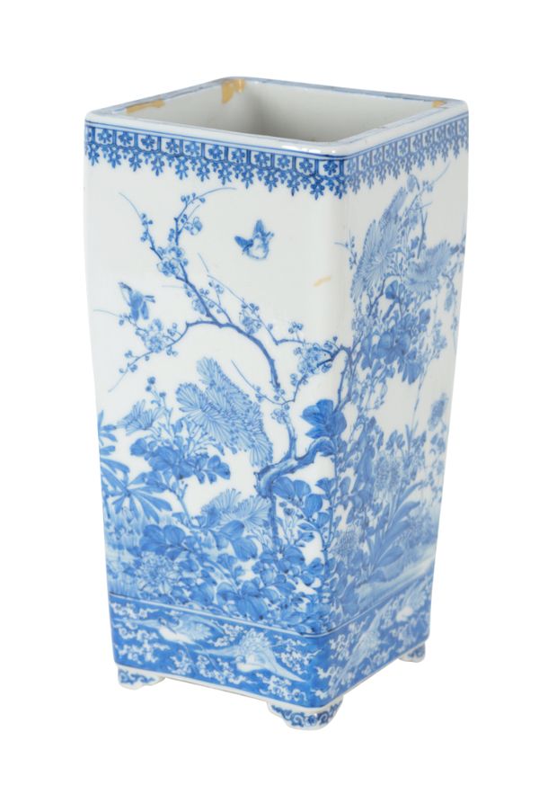 A JAPANESE BLUE AND WHITE VASE