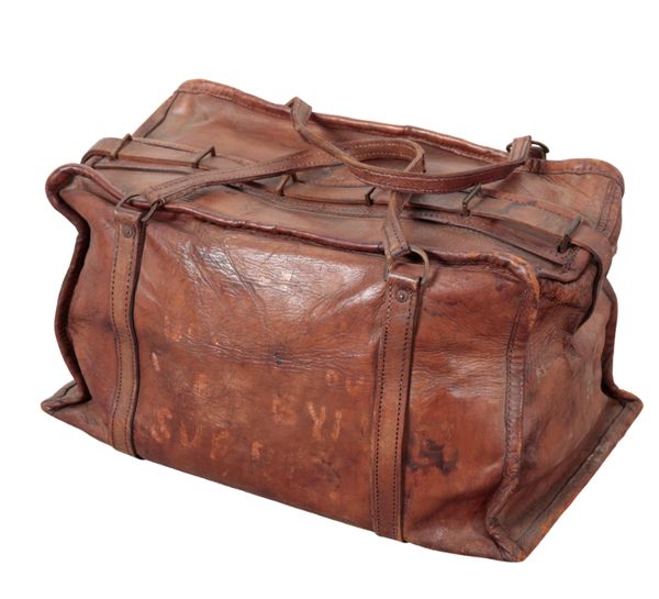 AN EDWARDIAN DARK BROWN LEATHER RAF FLIGHT HOLDALL