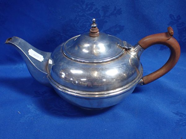 A LONDON SILVER BATCHELOR'S TEAPOT