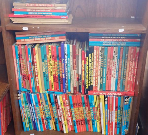 A COLLECTION OF BEANO ANNUALS