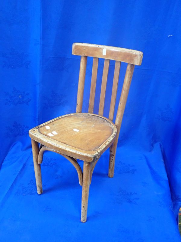 A BENTWOOD CHILD'S CHAIR