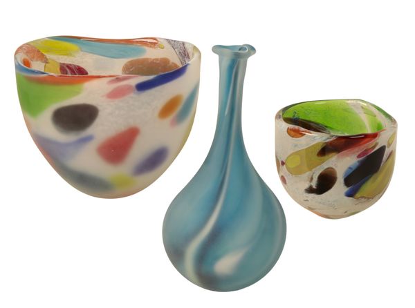 SHAKSPEARE GLASS: TWO 'NOUGAT' STUDIO GLASS BOWLS