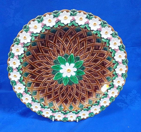 A MINTON MAJOLICA PLATE