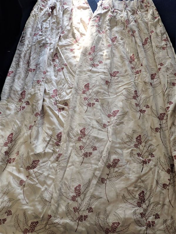 A PAIR OF MODERN FLORAL CURTAINS