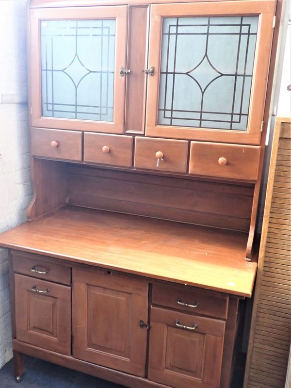 AN AMERICAN HOOSIER STYLE KITCHEN CABINET