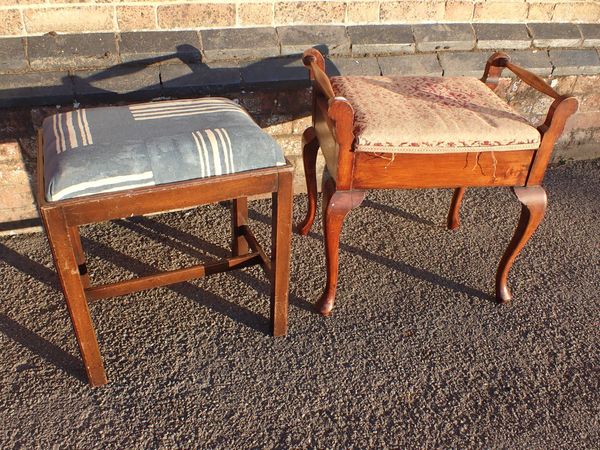 A GEORGE III STYLE MAHOGANY STOOL, WITH DROP-IN SEAT