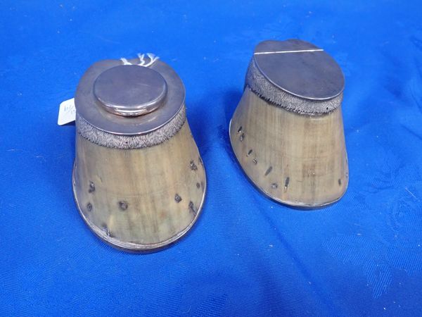 A VICTORIAN SILVER-MOUNTED TAXIDERMY HORSE HOOF INKWELL AND MATCHING BOX