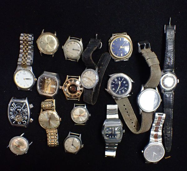 QUANTITY OF VARIOUS GENTLEMAN'S WRIST WATCHES