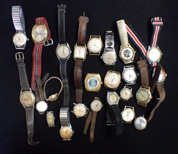 A QUANTITY OF VARIOUS GENTLEMAN'S WRISTWATCHES