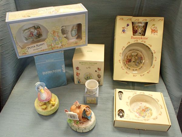 A COLLECTION OF BEATRIX POTTER AND BUNNYKINS CERAMICS