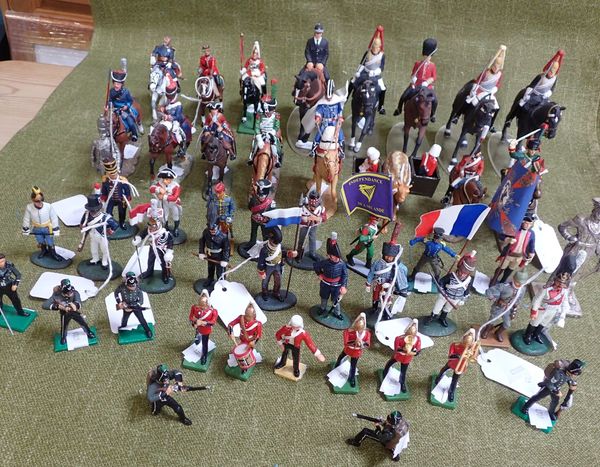 A COLLECTION OF HAND PAINTED MODEL SOLDIERS