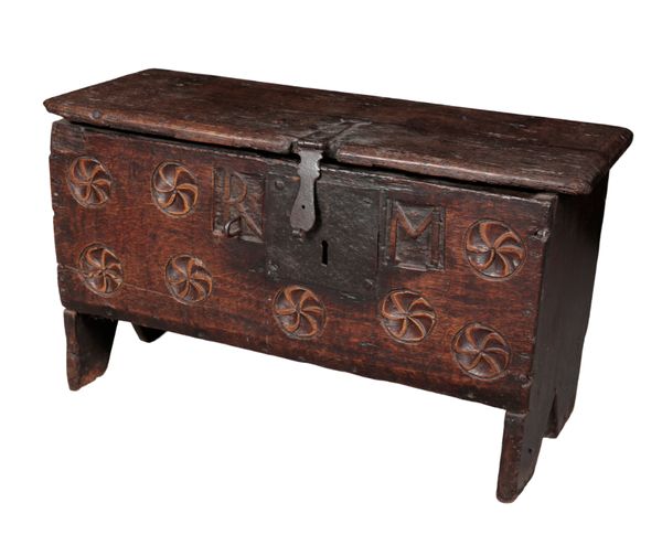 AN OAK COFFER