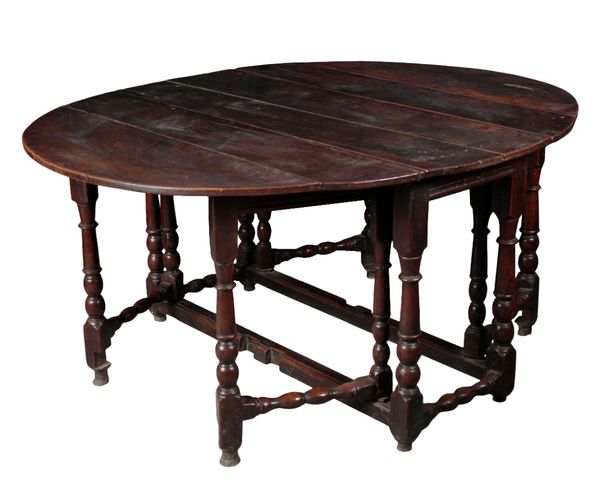 A WILLIAM AND MARY OAK GATELEG TABLE