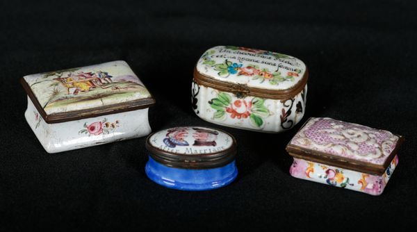 AN 18TH CENTURY ENAMELLED RECTANGULAR PATCH BOX