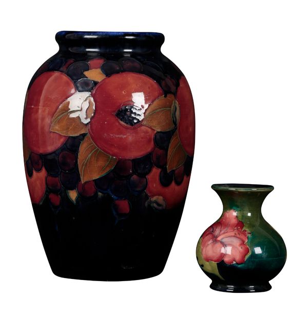 A MOORCROFT POMEGRANATE VASE