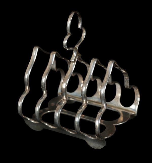 A GEORGE V SILVER FOUR DIVISION TOAST RACK