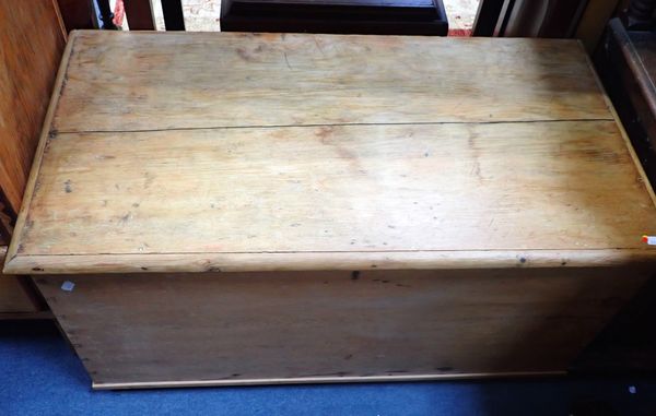 A VICTORIAN STRIPPED PINE BLANKET BOX