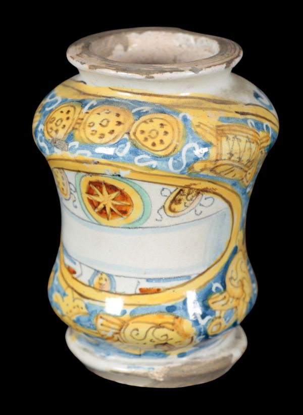 AN ITALIAN MAIOLICA ALBARELLO