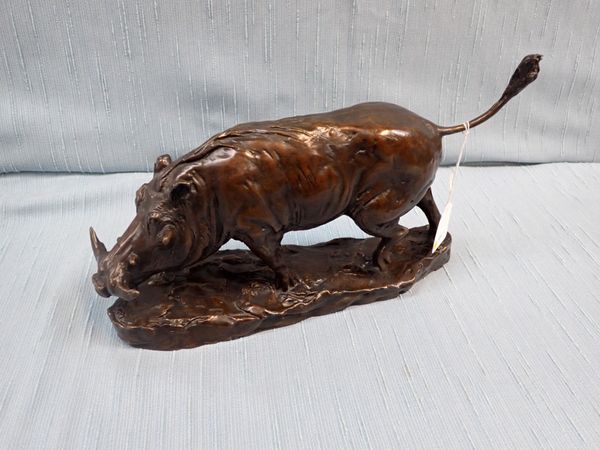 HARRIET GLEN (CONTEMPORARY): WARTHOG, BRONZE