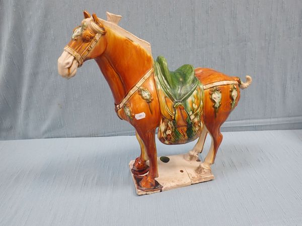 A DECORATIVE CHINESE TANG STYLE HORSE