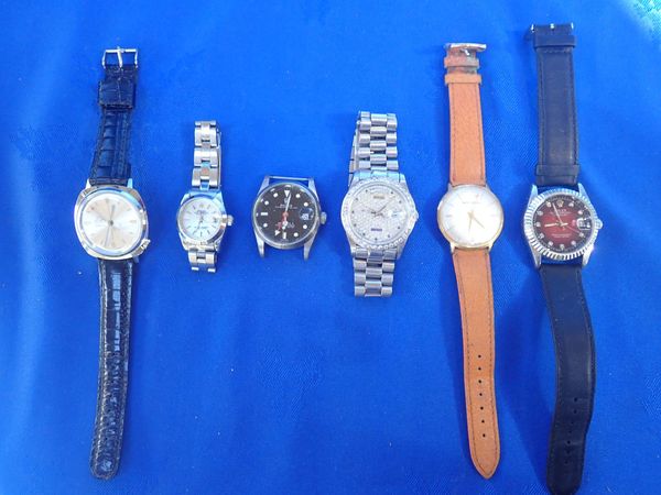 A COLLECTION OF GENTLEMENS WRISTWATCHES