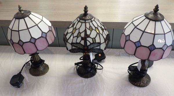 TIFFANY STYLE DRAGONFLY  BEDSIDE LAMP