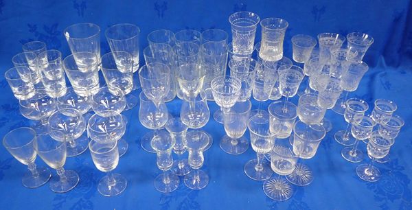 A QUANTITY OF EDWARDIAN ETCHED DRINKING GLASSES