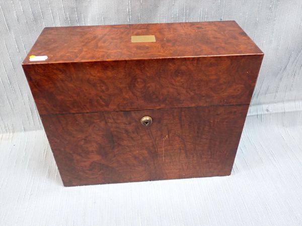 A  VICTORIAN WALNUT THREE-COMPARTMENT  DECANTER BOX