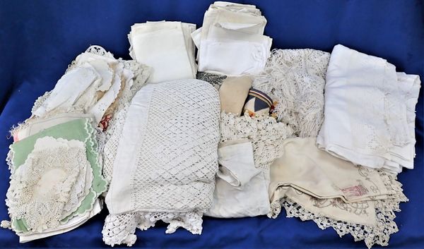 A COLLECTION OF VICTORIAN AND LATER LINENS