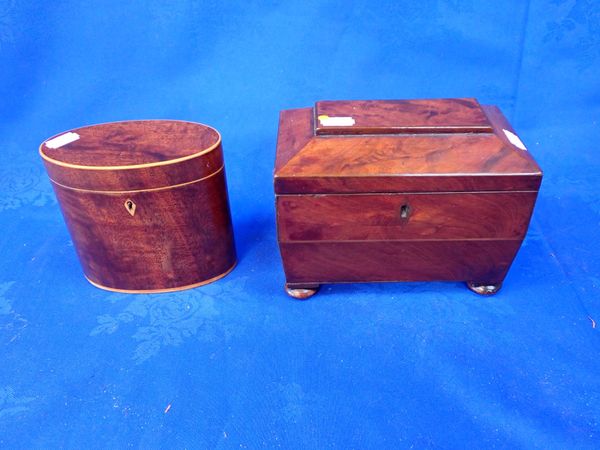 A 19TH CENTURY MAHOGANY TEA CADDY