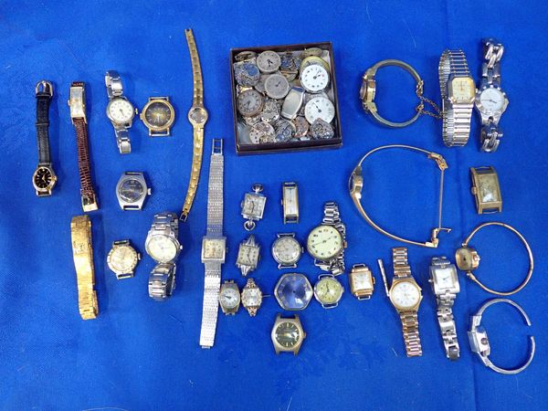 A QUANTITY OF LADIES WRISTWATCHES