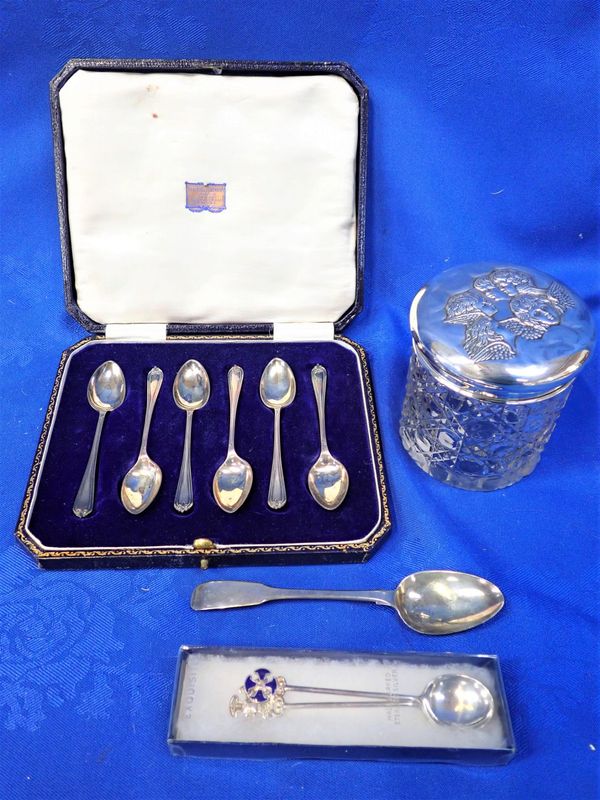 A CASED SET OF SILVER COFFEE SPOONS