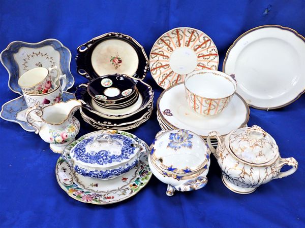 A COLLECTION OF 19TH CENTURY CERAMICS WITH ARMORIALS